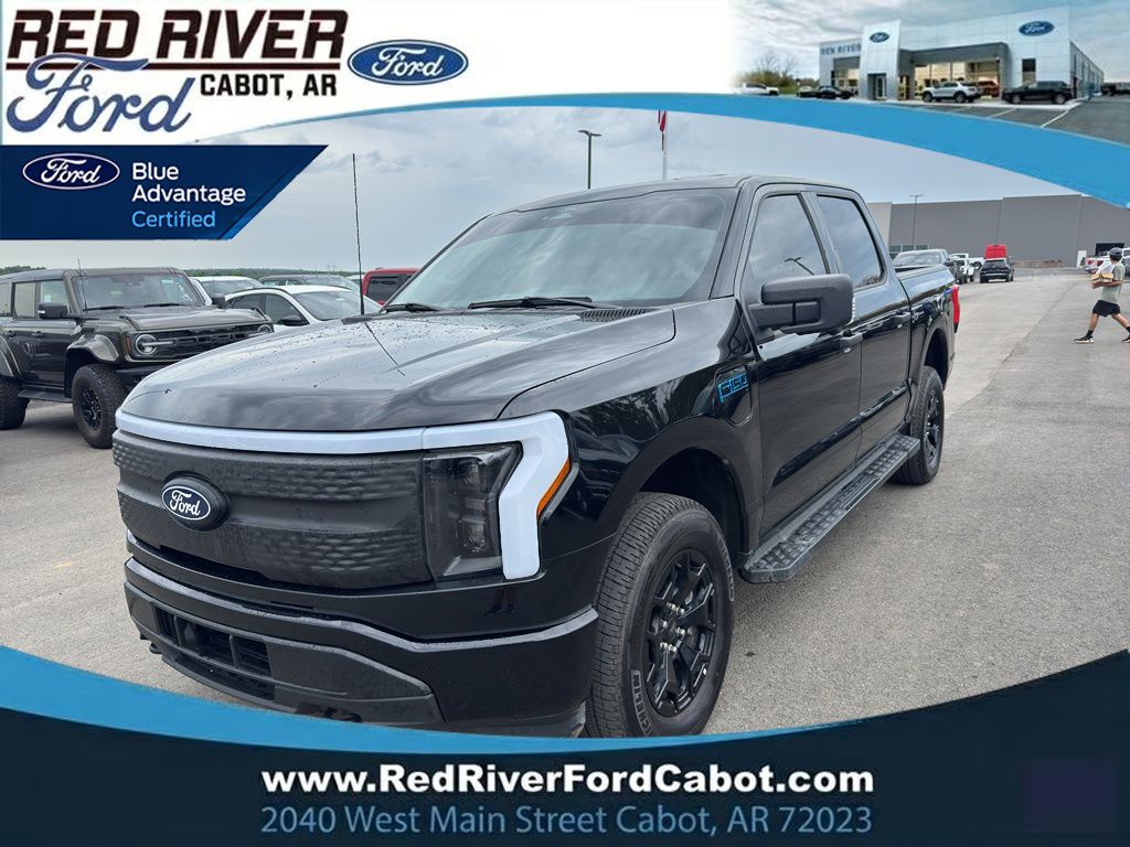 2025 Ford F-150 Lightning XLT photo 1