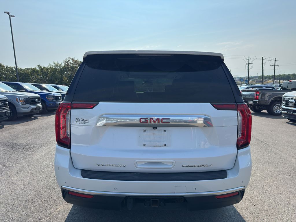 2023 GMC Yukon Denali photo 6