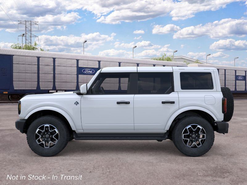 2026 Ford Bronco Outer Banks photo 3