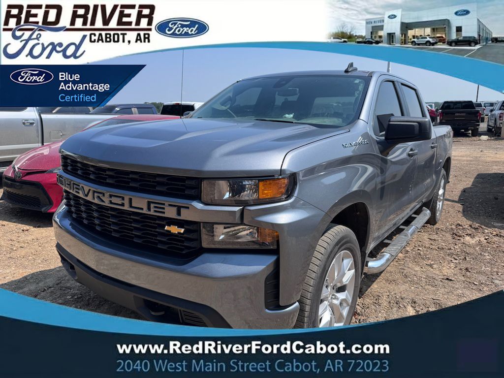 2022 Chevrolet Silverado Custom photo 1