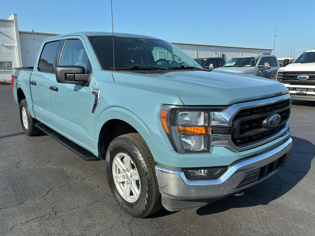 2023 Ford F-150 XLT photo 3