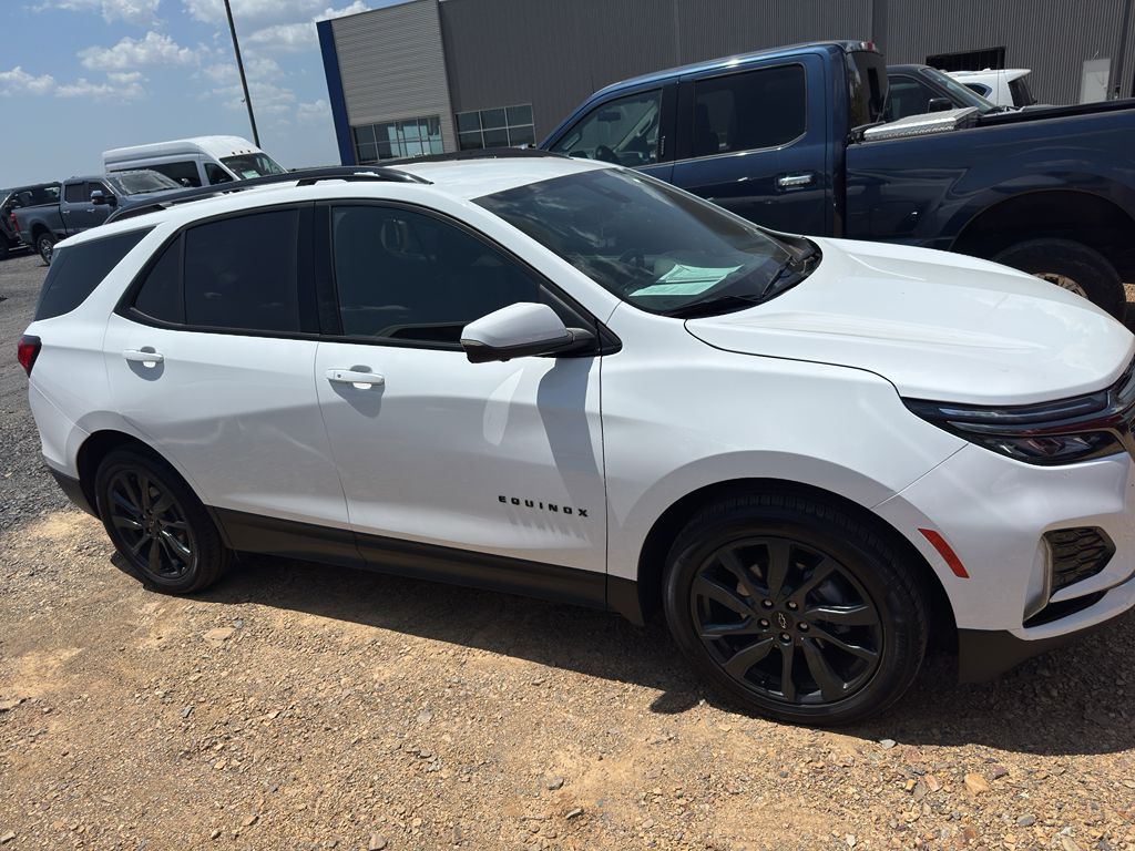 2023 Chevrolet Equinox RS photo 4