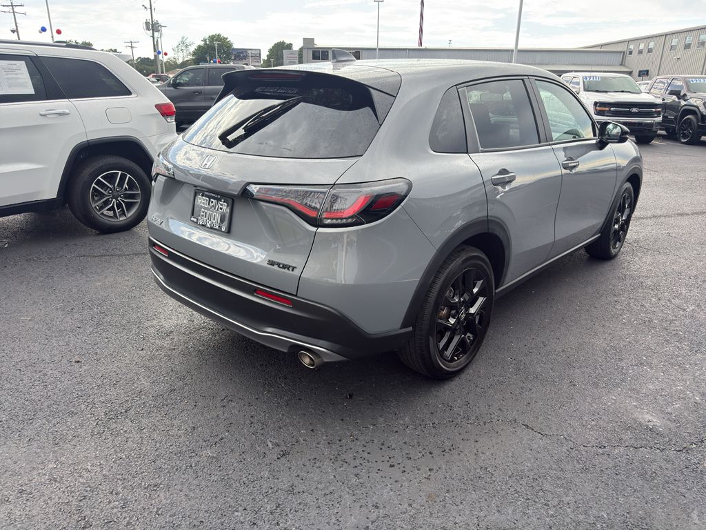 2025 Honda HR-V Sport photo 4