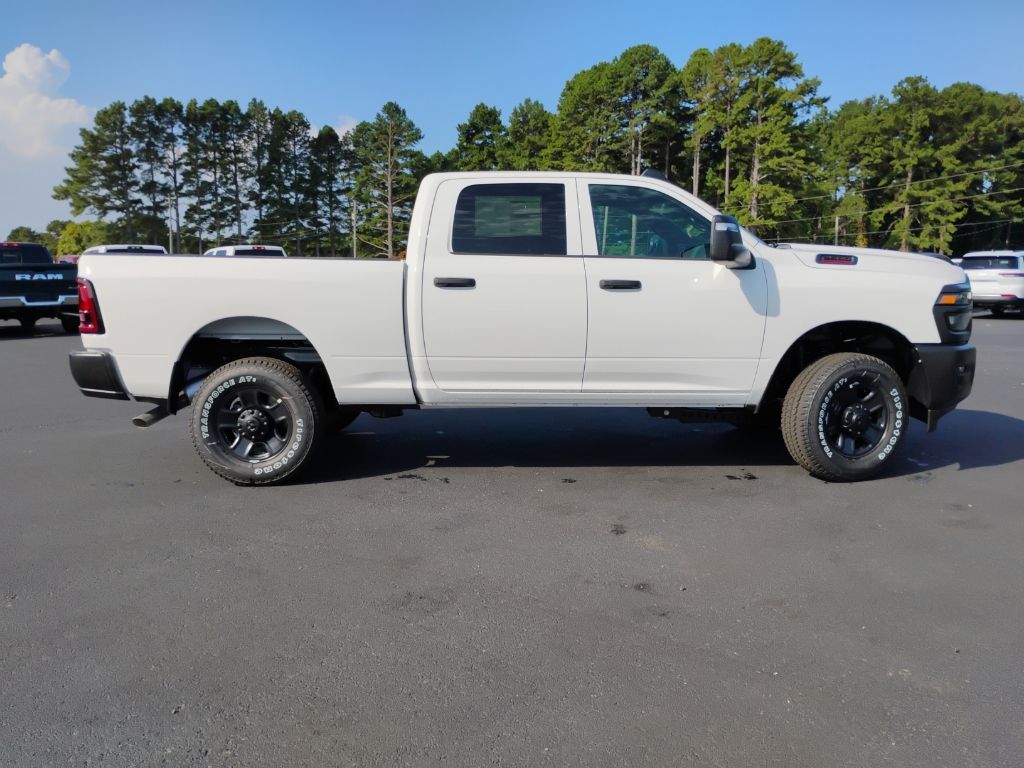 2026 Ram 2500 Tradesman photo 4
