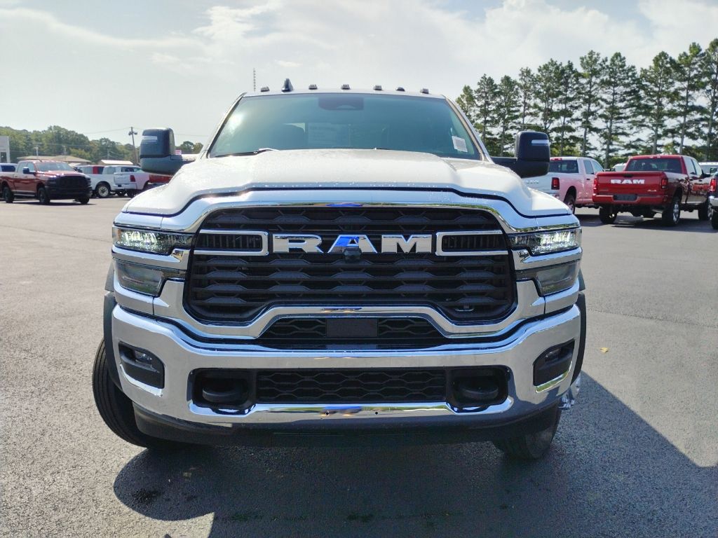 2026 Ram 4500 Chassis Tradesman photo 2