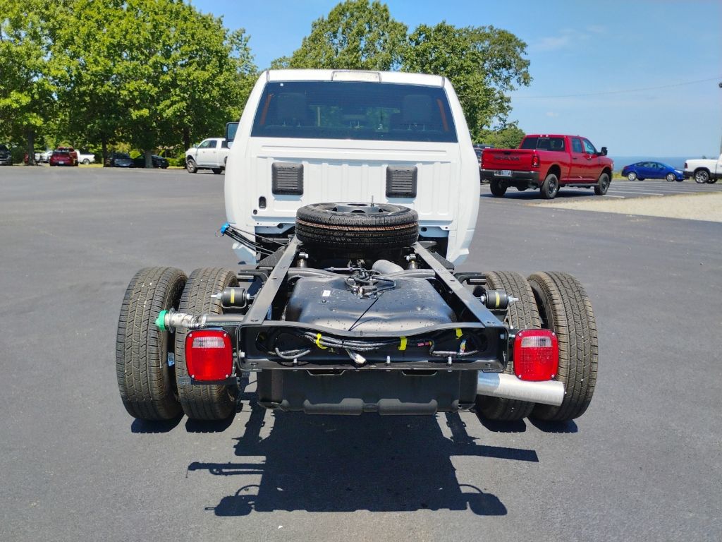 2026 Ram 3500 Chassis Tradesman photo 6