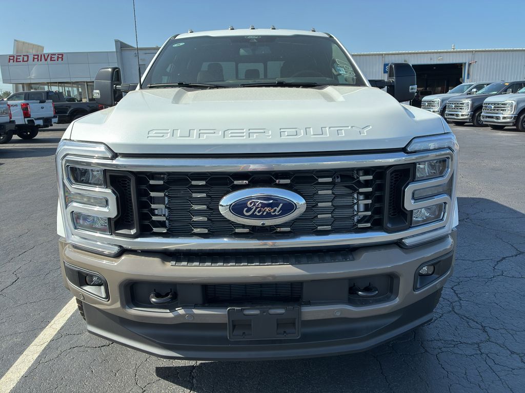 2026 Ford F-450 King Ranch photo 2