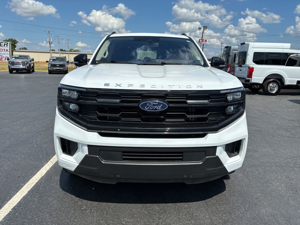 2025 Ford Expedition MAX Active photo 2