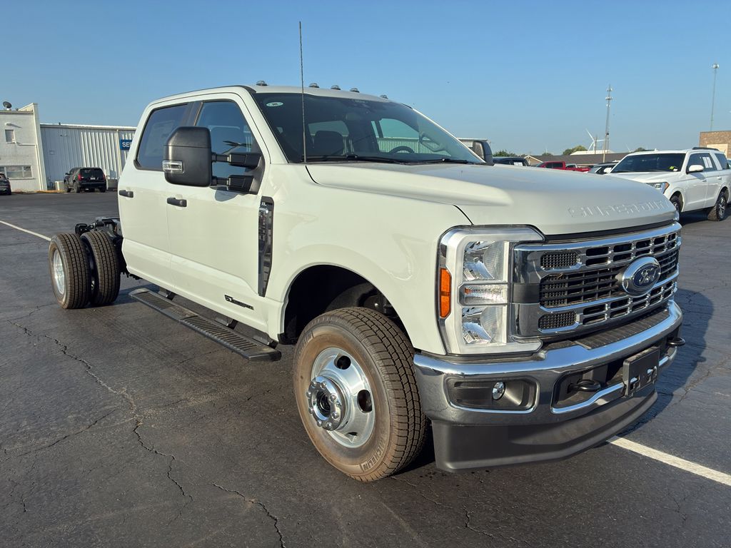 2026 Ford F-350 XL photo 3