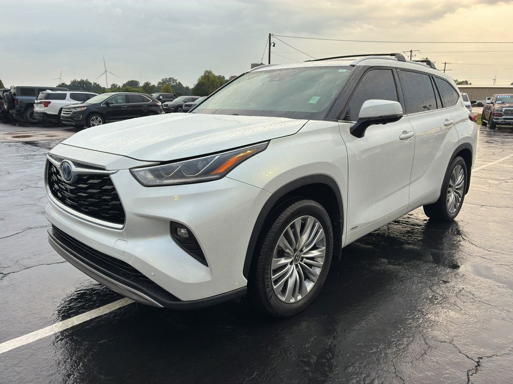 2023 Toyota Highlander Hybrid Hybrid Platinum photo 1