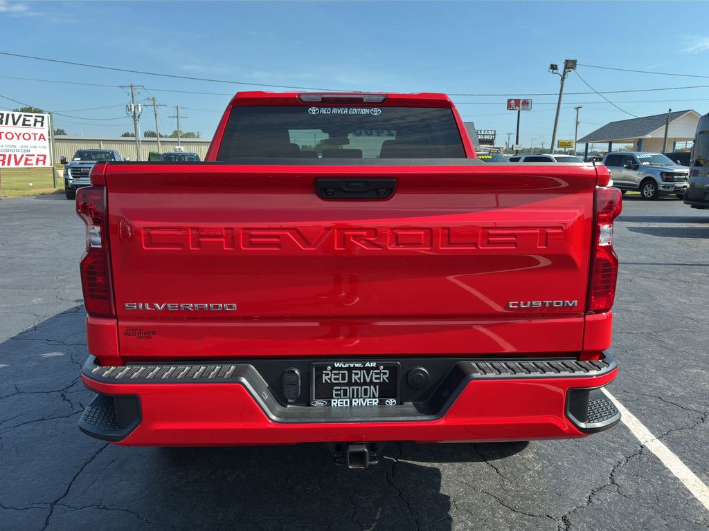 2025 Chevrolet Silverado Custom photo 6