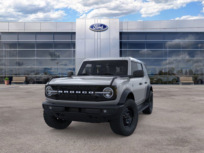 2026 Ford Bronco Outer Banks photo 2