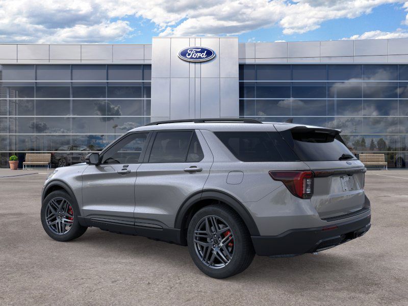 2026 Ford Explorer ST-Line photo 4
