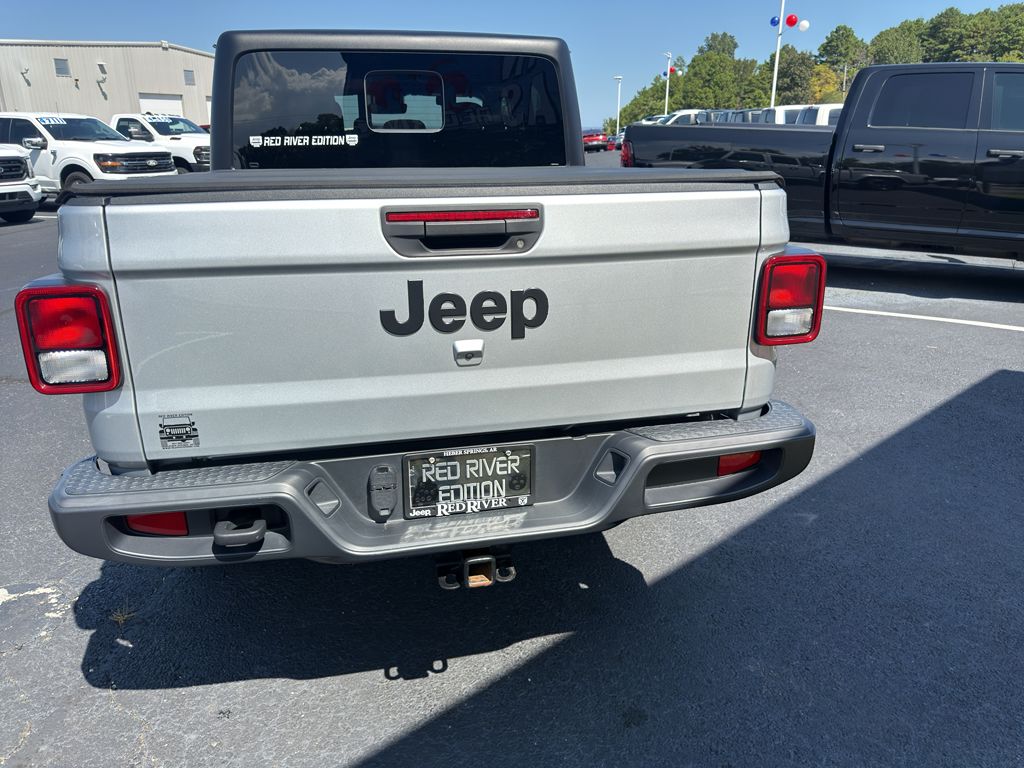 2024 Jeep Gladiator Sport S photo 5