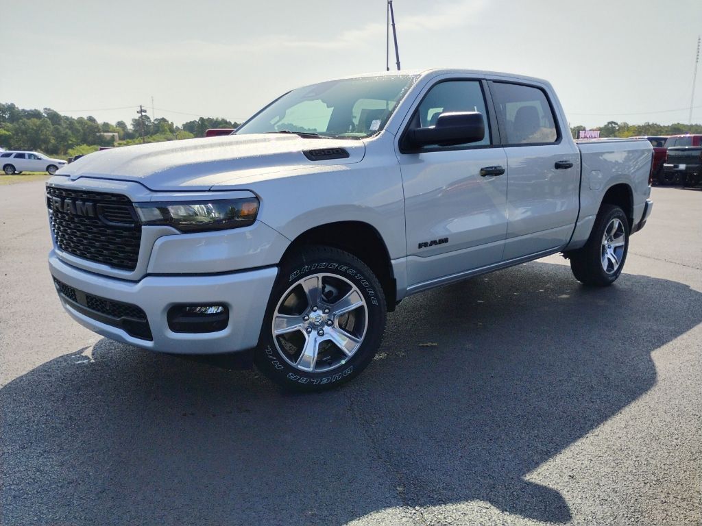 2026 Ram 1500 Express photo 1