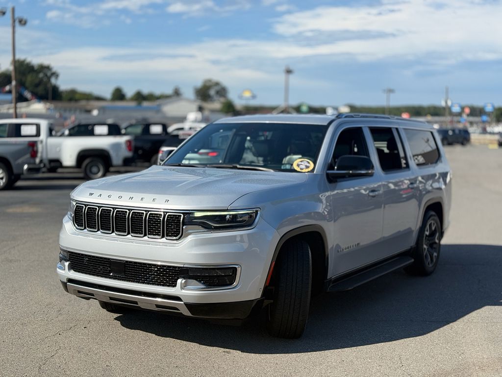 2024 Jeep Wagoneer L Series III photo 3