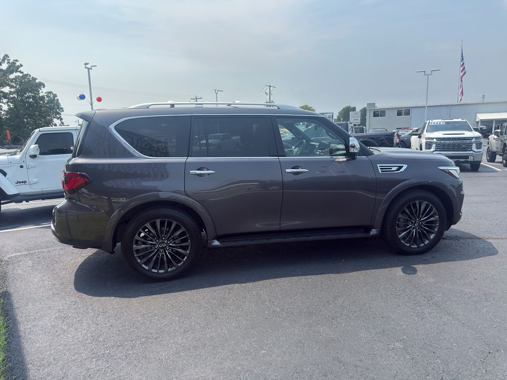 2024 INFINITI QX80 SENSORY photo 4