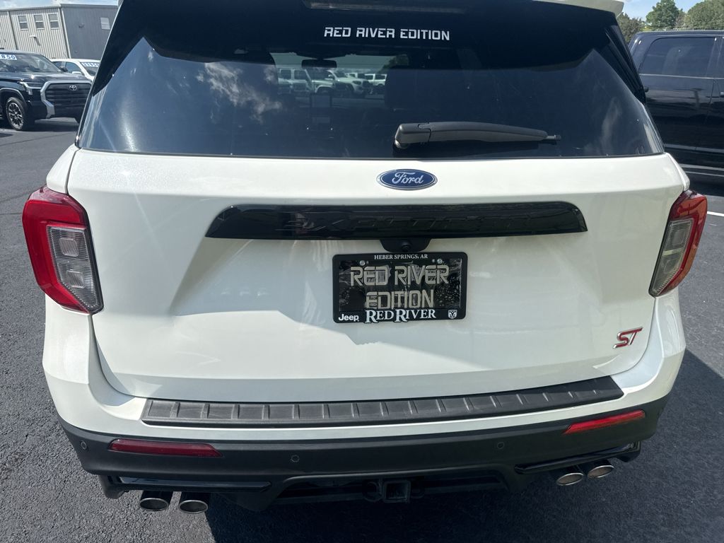 2022 Ford Explorer ST photo 5