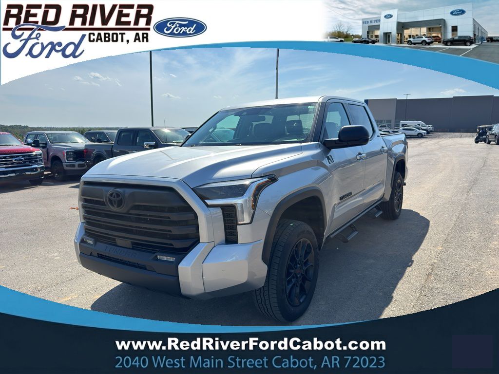 2024 Toyota Tundra SR5 photo 1