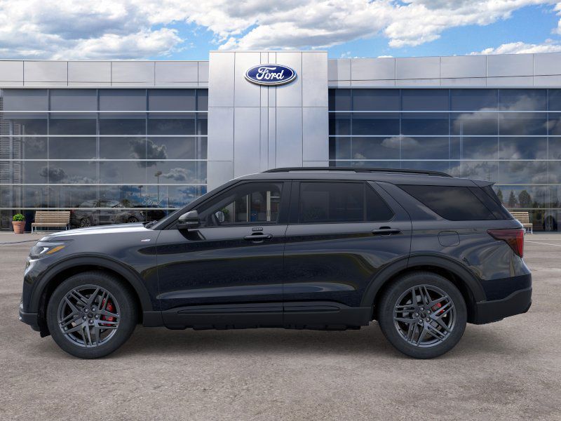2026 Ford Explorer ST-Line photo 3