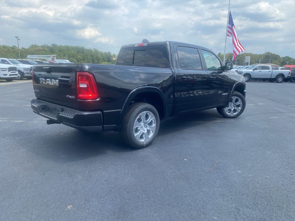 2027 Ram 1500 Big Horn photo 5