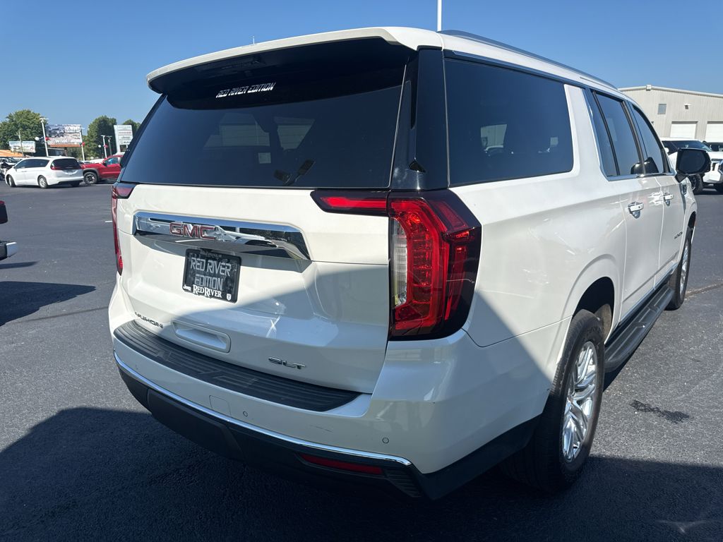 2022 GMC Yukon XL SLT photo 5