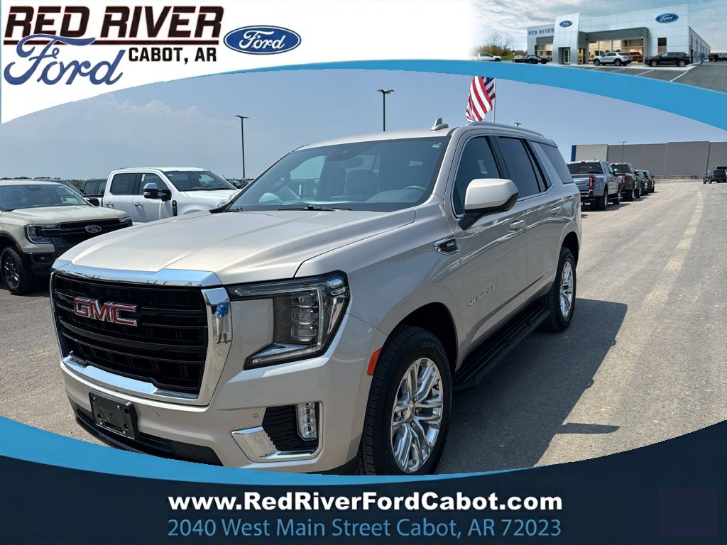 2023 GMC Yukon SLE photo 1