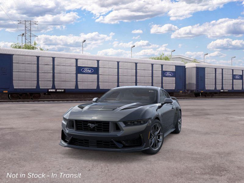 2026 Ford Mustang Dark Horse photo 2