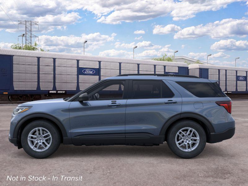 2026 Ford Explorer Active w/200A Pkg photo 3