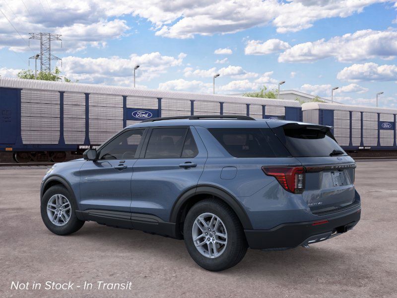 2026 Ford Explorer Active w/200A Pkg photo 4