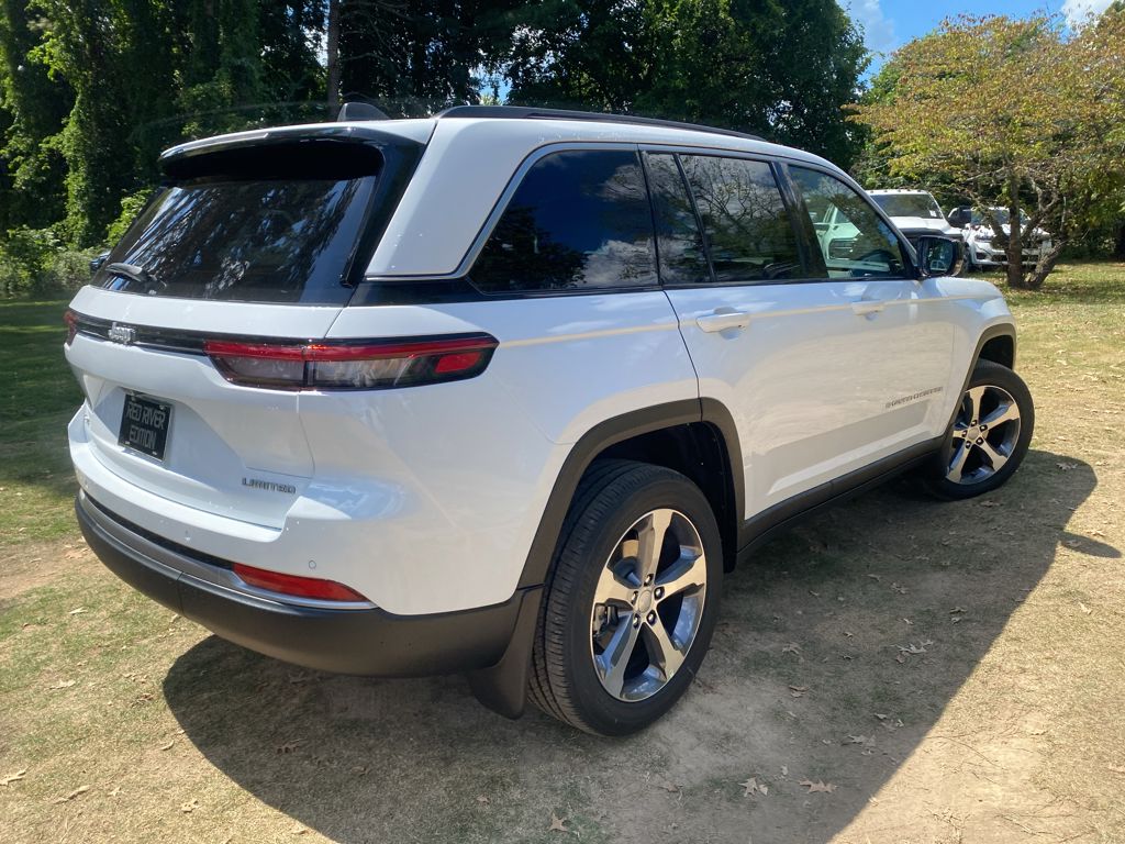 2026 Jeep Grand Cherokee Limited photo 5