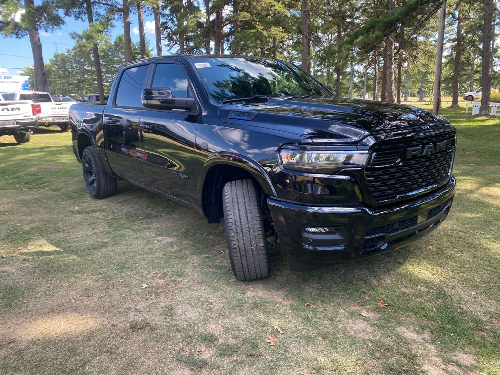 2027 Ram 1500 Big Horn photo 3
