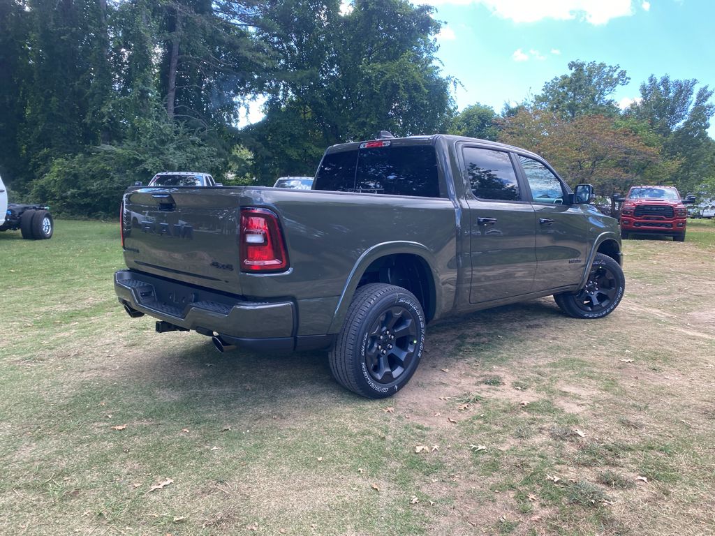 2027 Ram 1500 Big Horn photo 5