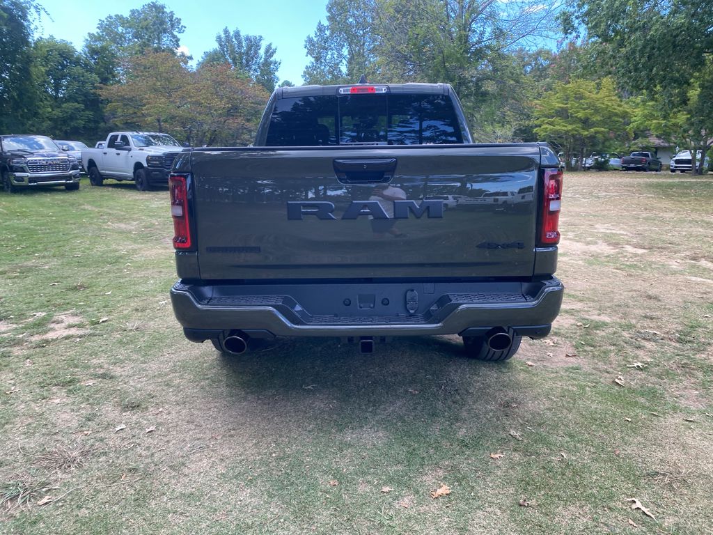 2027 Ram 1500 Big Horn photo 6