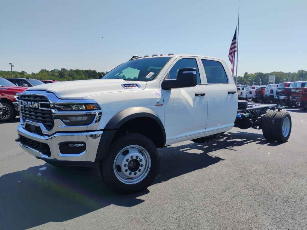2026 Ram 5500 Chassis Tradesman photo 1