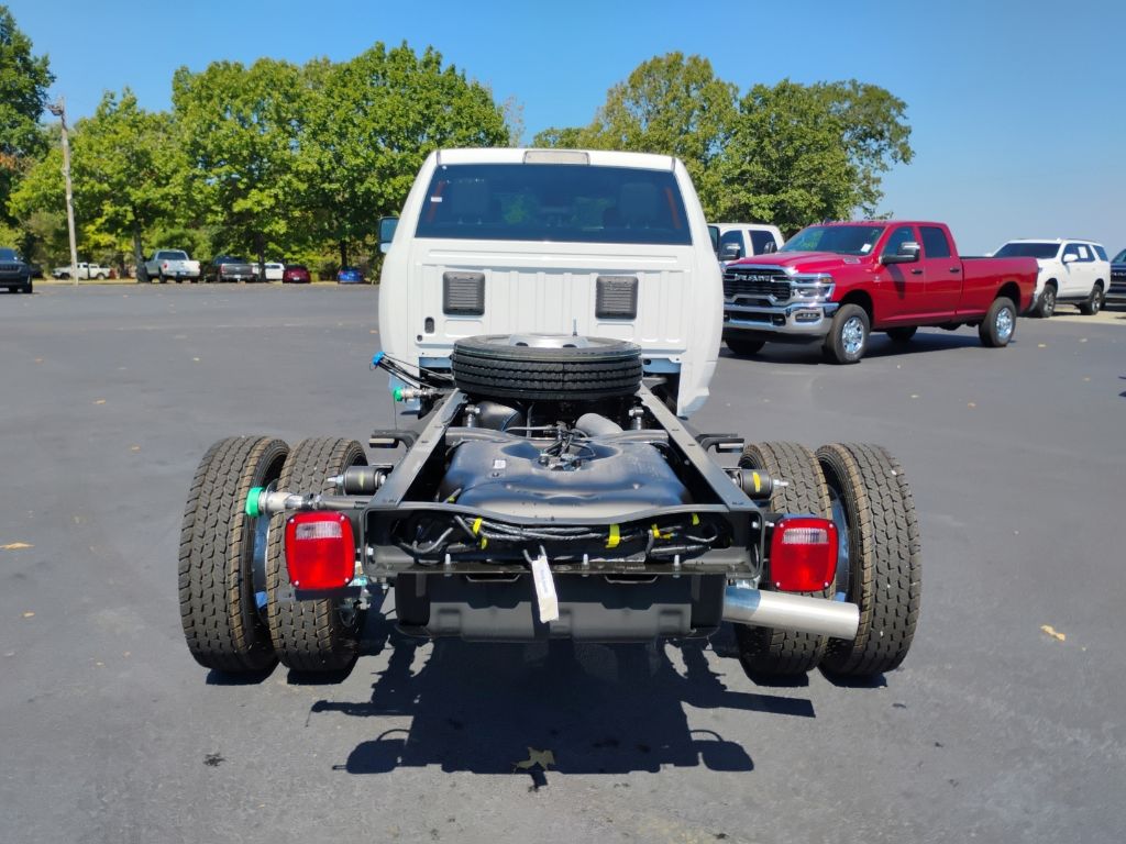 2026 Ram 5500 Chassis Tradesman photo 6