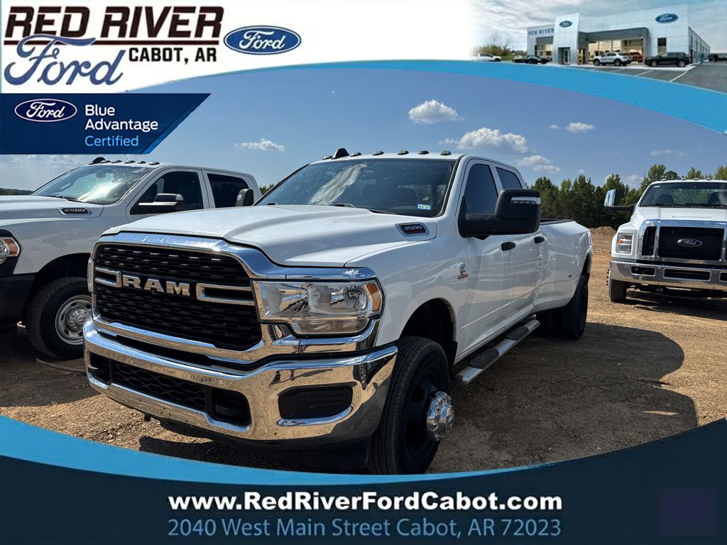 2023 Ram 3500 Tradesman photo 1