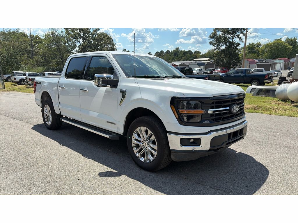 2024 Ford F-150 XLT photo 2