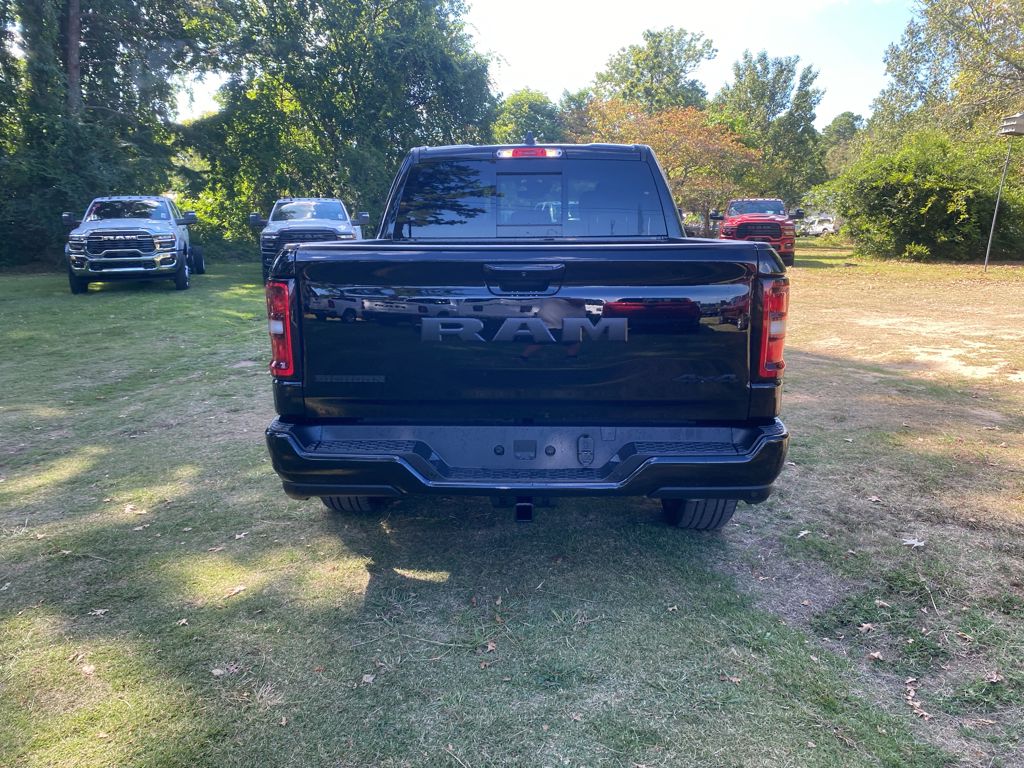 2027 Ram 1500 Big Horn photo 6