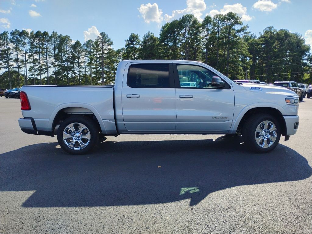 2027 Ram 1500 Big Horn photo 4