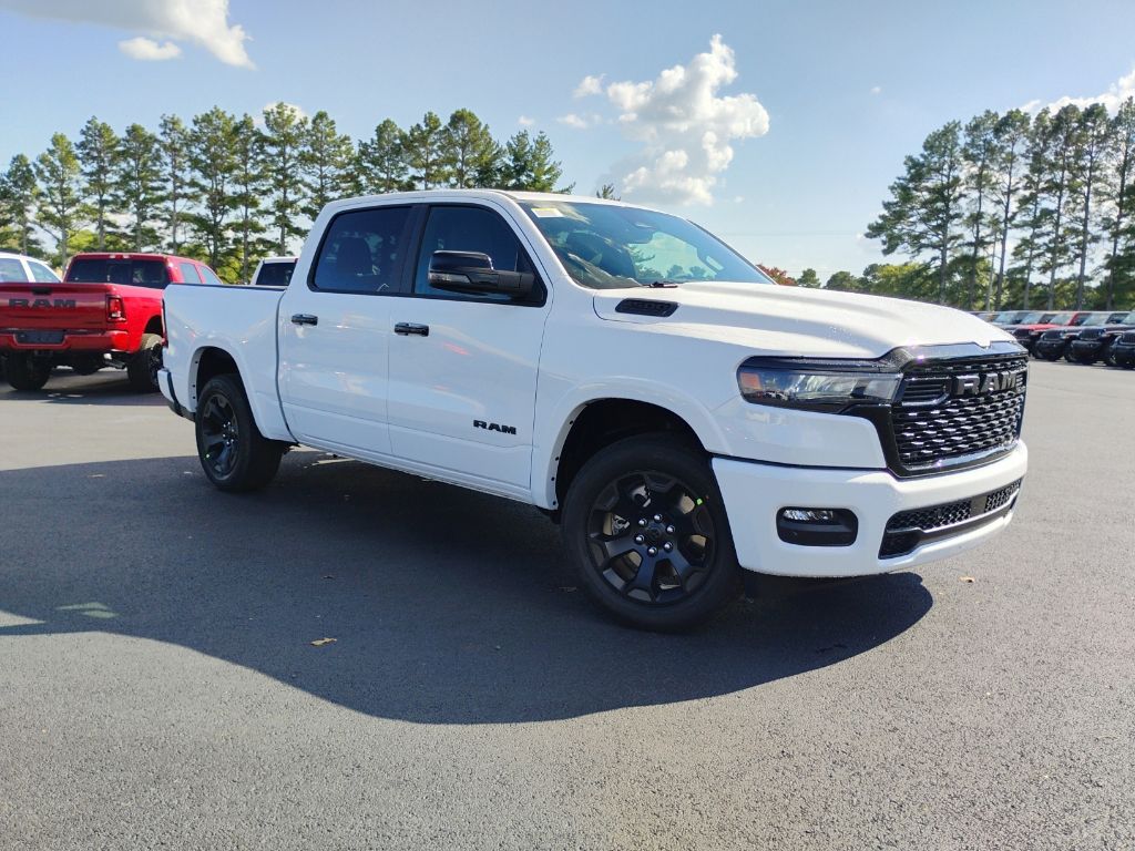 2027 Ram 1500 Big Horn photo 3