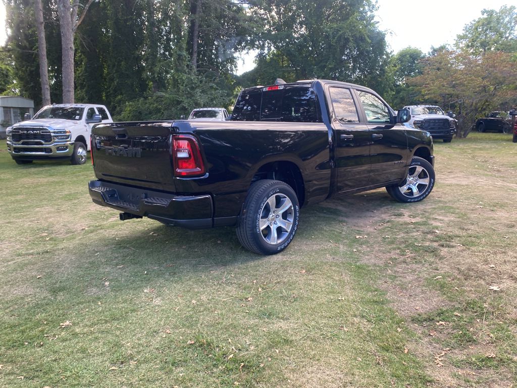 2026 Ram 1500 Express photo 5