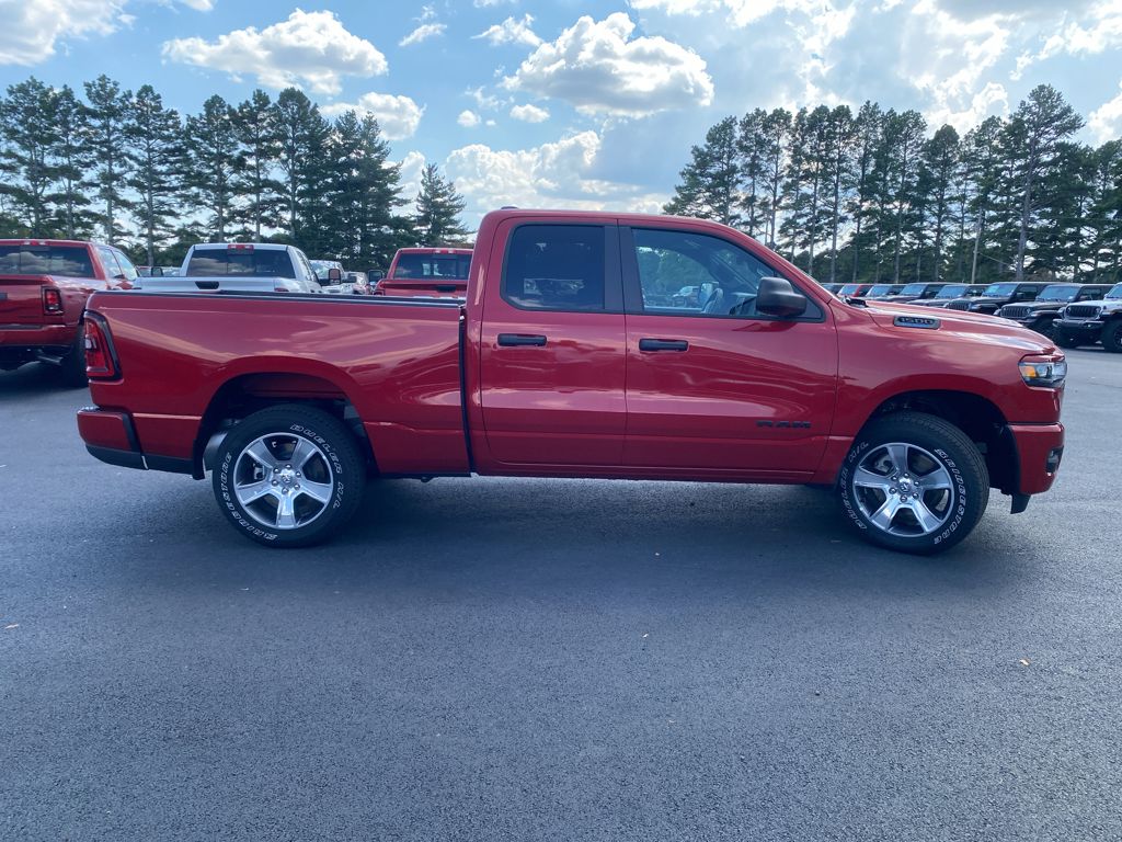 2026 Ram 1500 Express photo 4