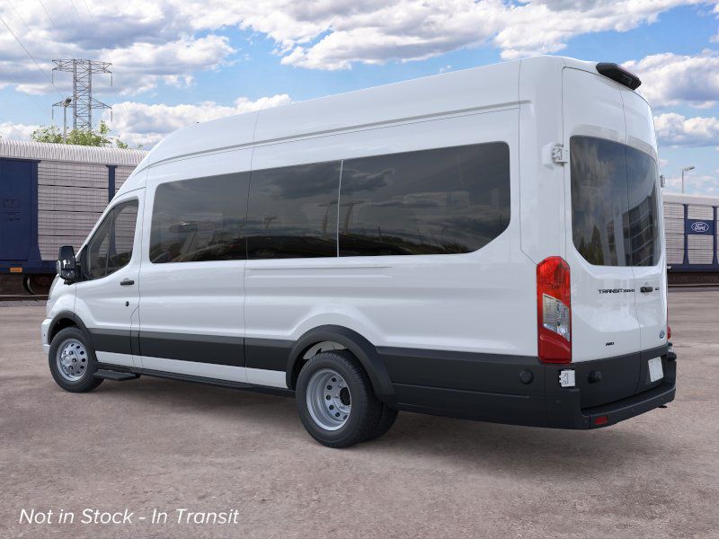 2026 Ford Transit Wagon XLT photo 4