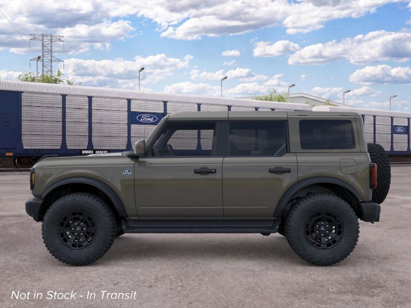 2026 Ford Bronco Outer Banks photo 3