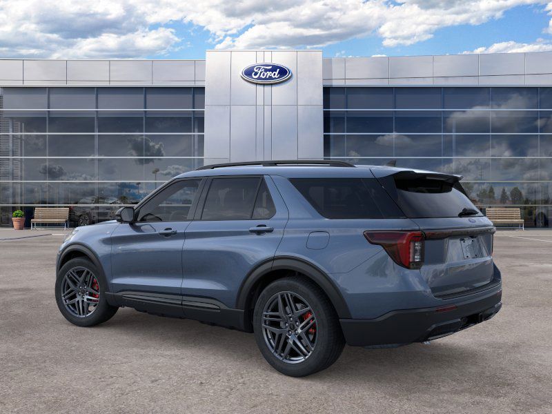 2026 Ford Explorer ST-Line photo 4