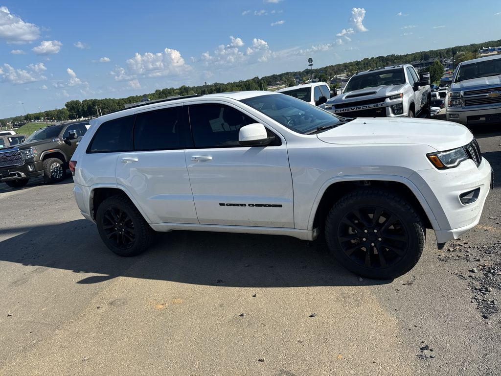 2022 Jeep Grand Cherokee WK Laredo X photo 4