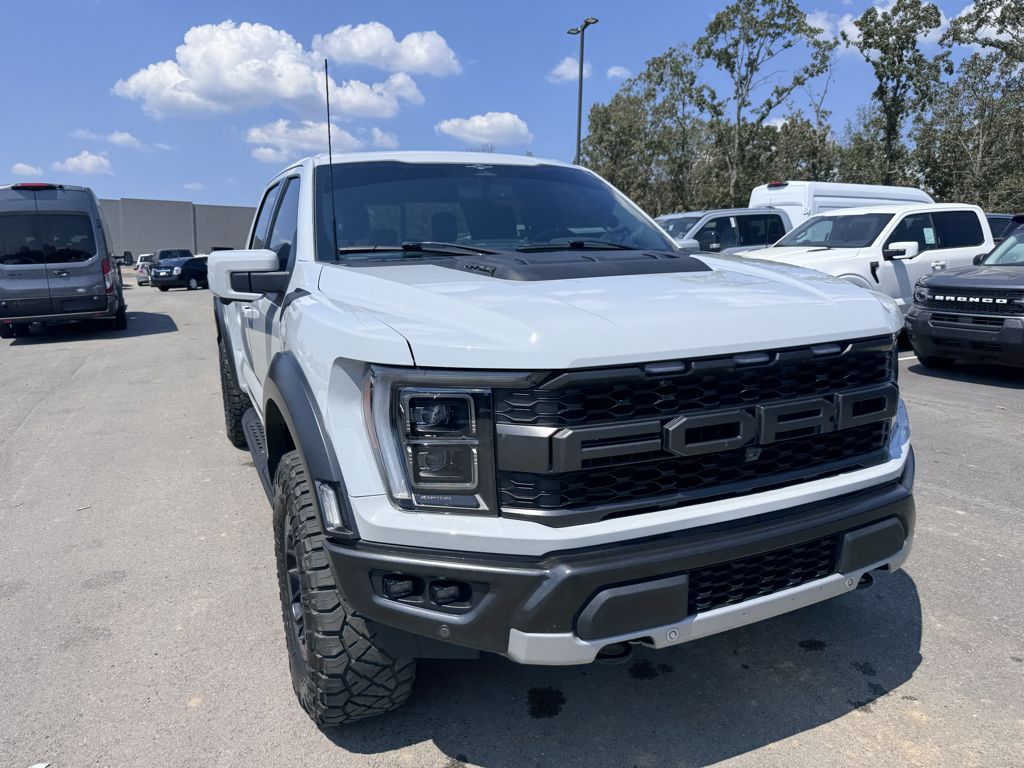2023 Ford F-150 Raptor photo 3