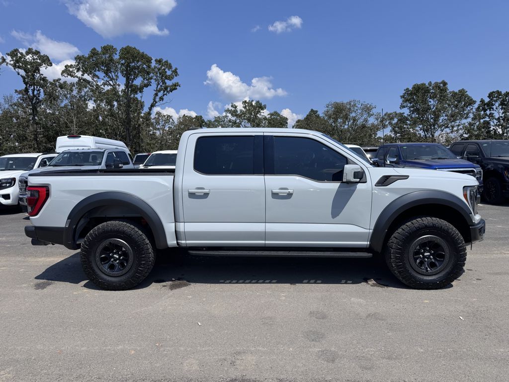 2023 Ford F-150 Raptor photo 4