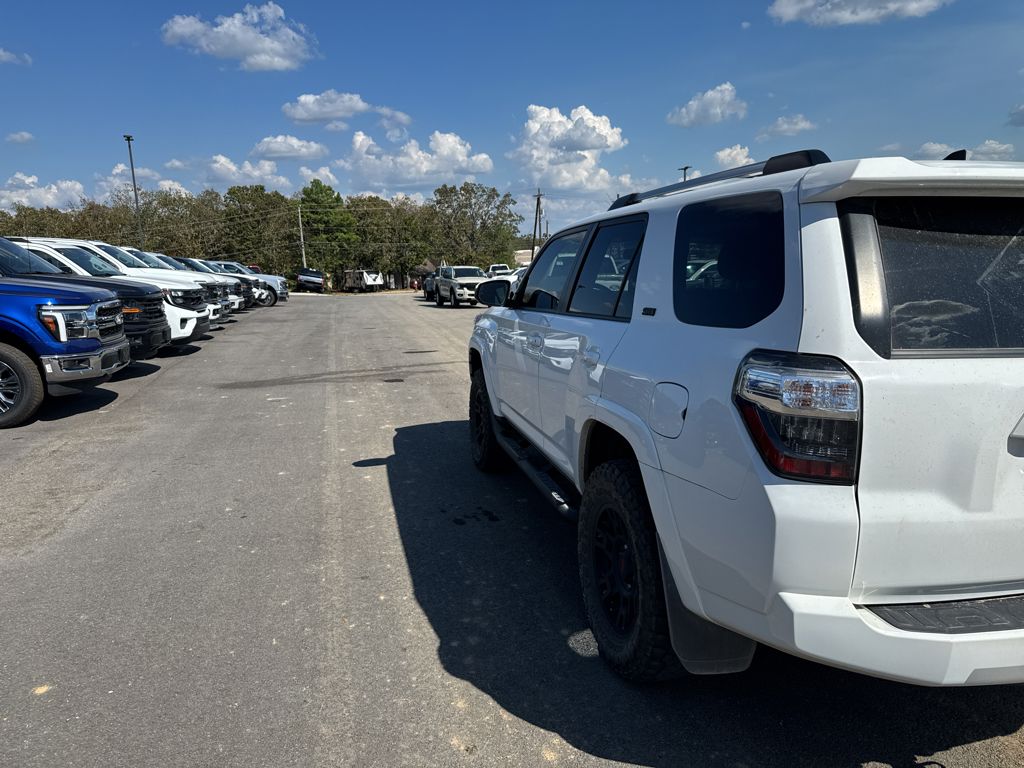 2023 Toyota 4Runner SR5 photo 6